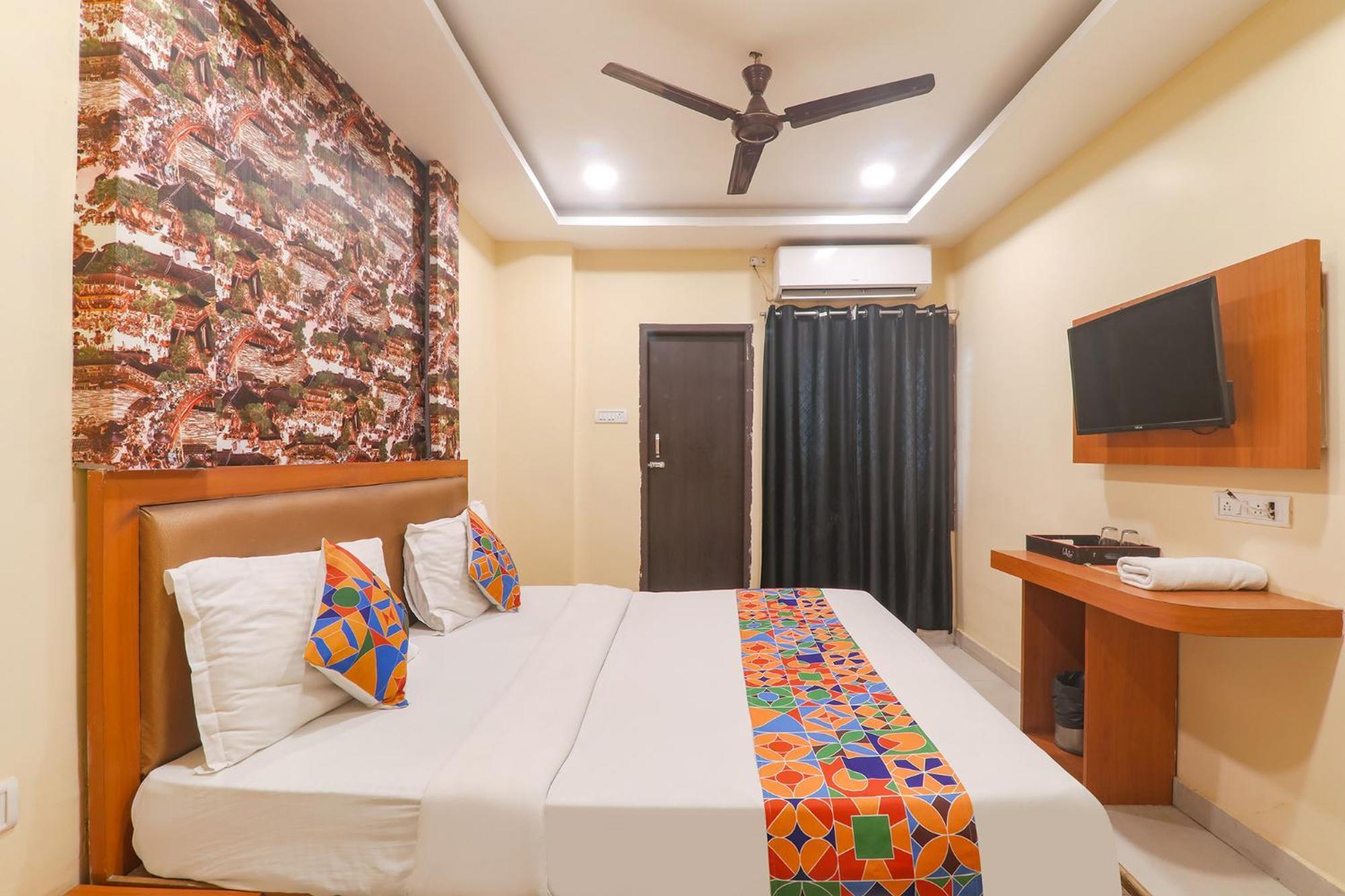 Fabhotel Swarn Banquet Kakarmatha ภายนอก รูปภาพ
