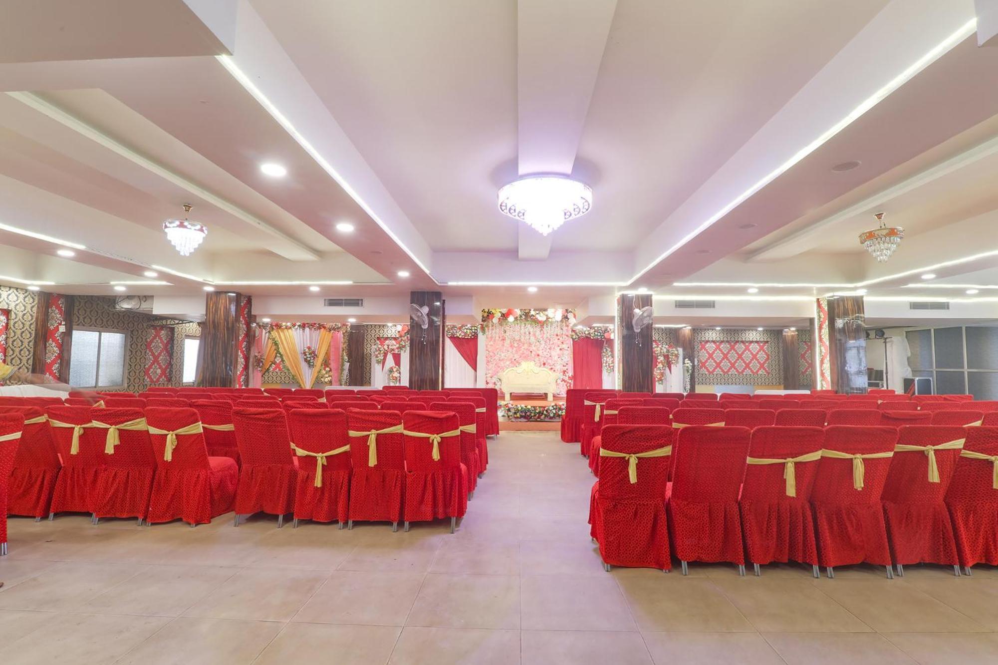 Fabhotel Swarn Banquet Kakarmatha ภายนอก รูปภาพ