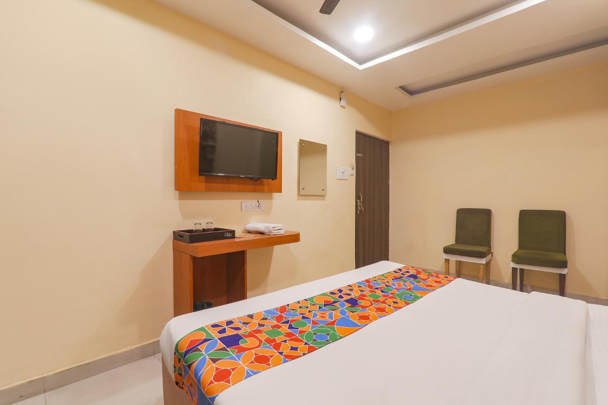 Fabhotel Swarn Banquet Kakarmatha ภายนอก รูปภาพ